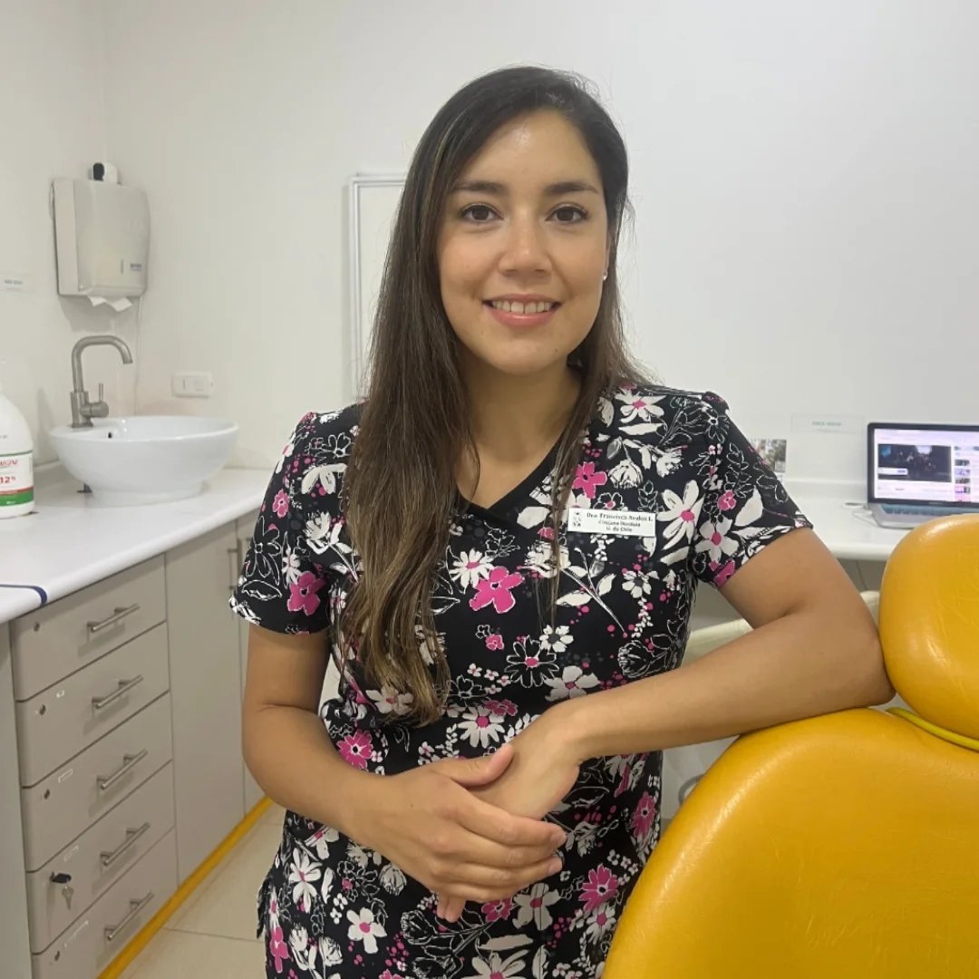 Dra. Francisca Ávalos Endodoncista en Comuna de San Miguel